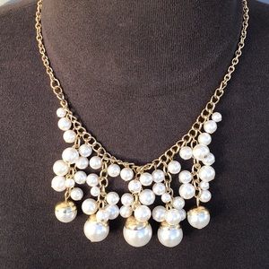 NWT Apt 9 Gold Tone Faux Pearl Statement Necklace